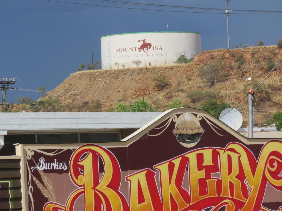Burke & Wills Mt Isa Motel Mount Isa Eksteriør billede