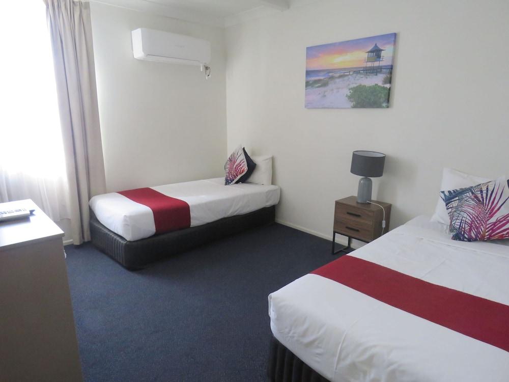 Burke & Wills Mt Isa Motel Mount Isa Eksteriør billede